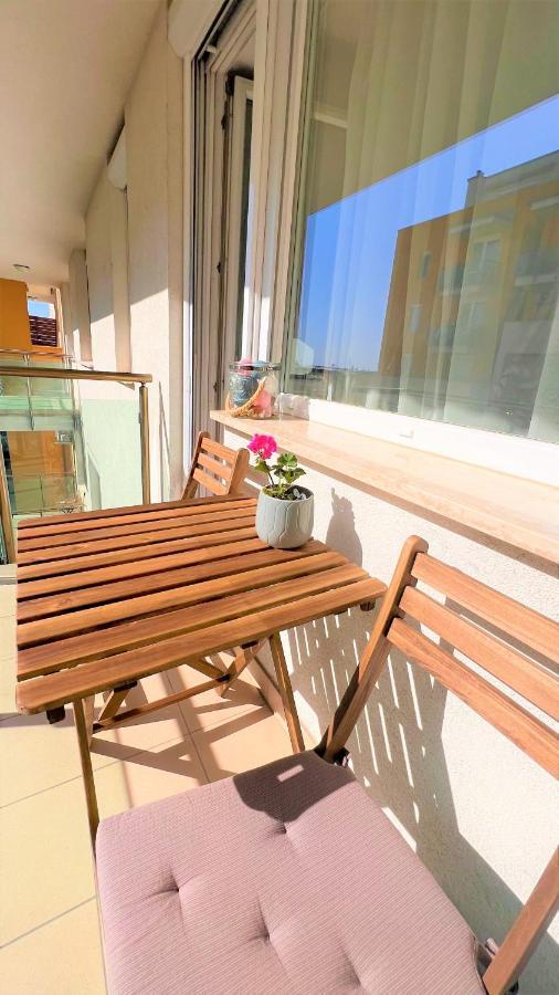 Cosy Living Apartment W Balcony Budapest Esterno foto